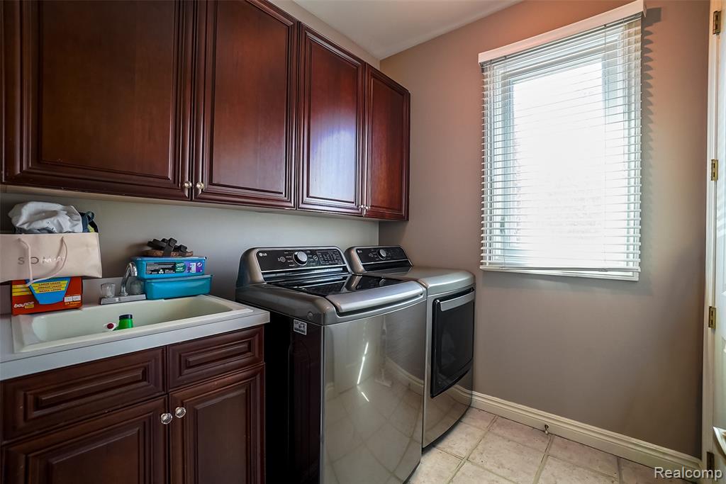 54182 Queensborough Drive, Shelby Twp, MI 48315 — Photo 19