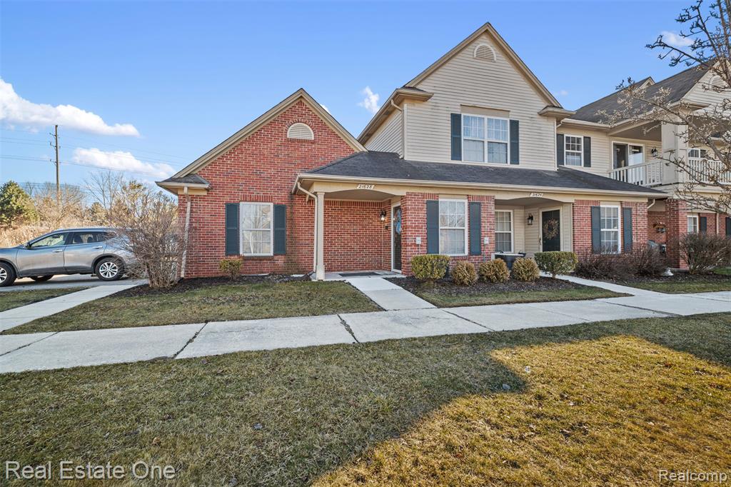 21628 Majestic Drive, Trenton, MI 48183
