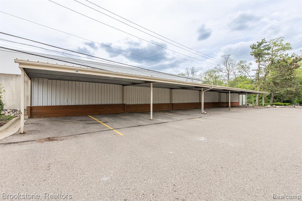 5078 Harbor Oak Drive, 40, Waterford, MI 48329 — Photo 35