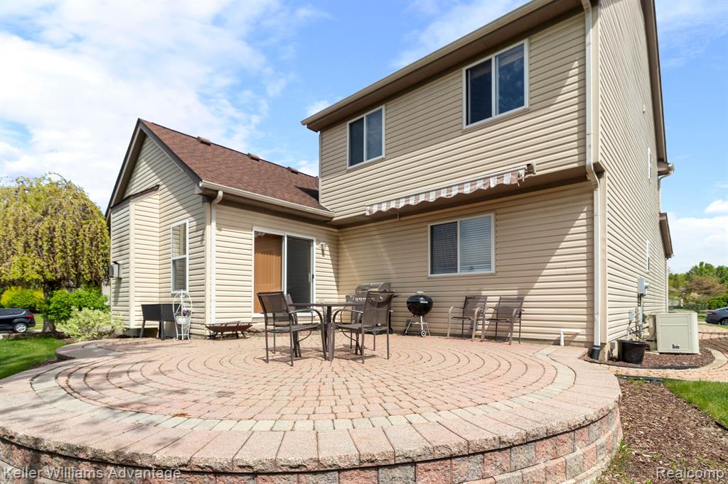 8079 THORNHILL Drive, Ypsilanti, MI 48197 — Photo 7