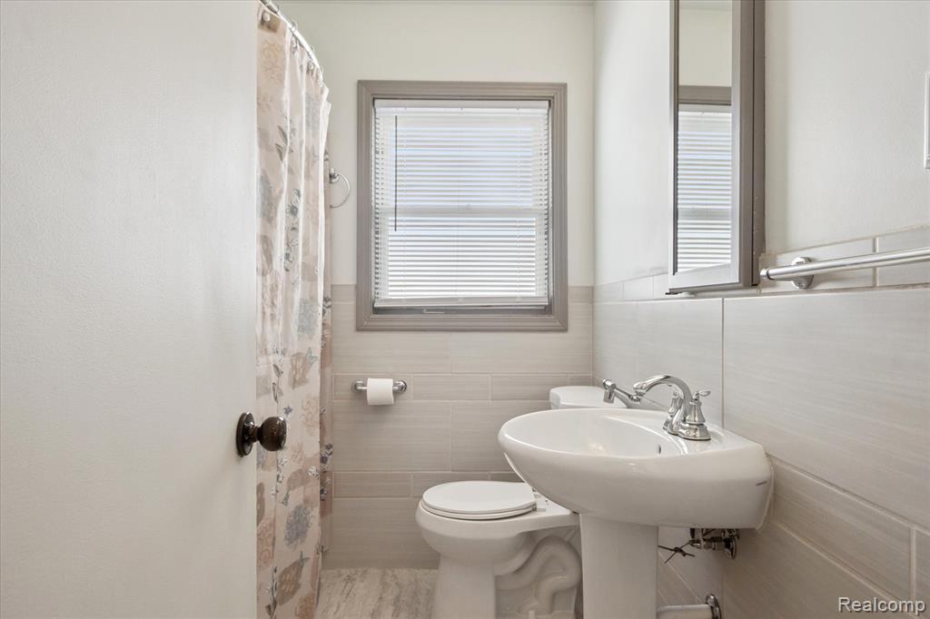 4213 Agnes Avenue, Lincoln Park, MI 48146 — Photo 14