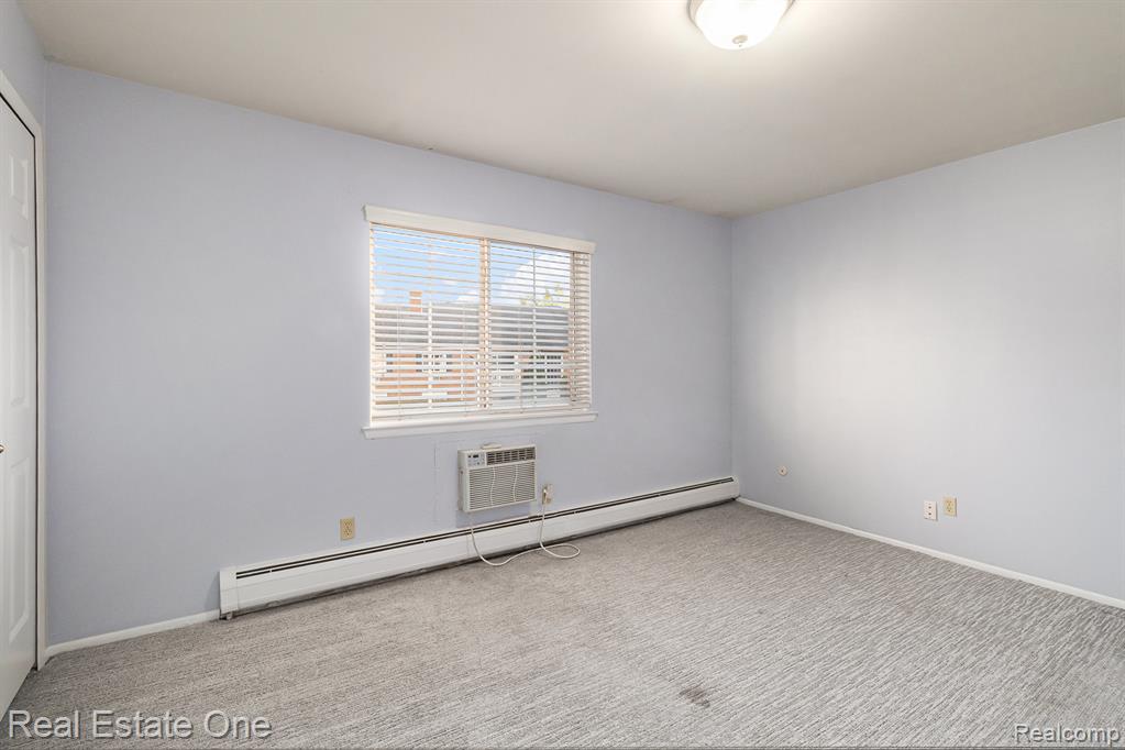 2420 Parmenter Boulevard, Royal Oak, MI, 48073