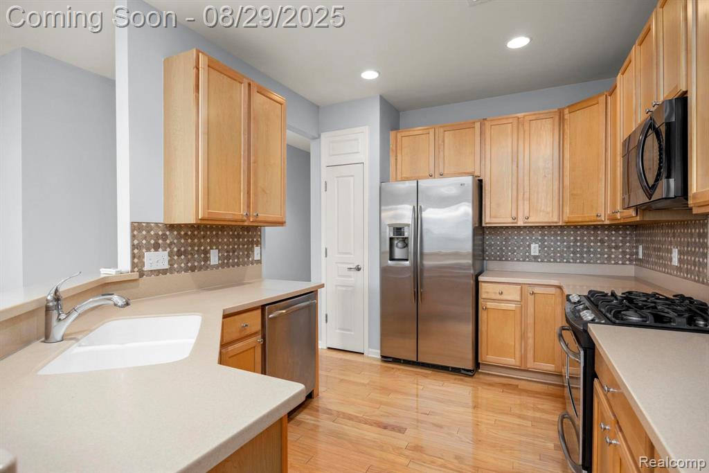 6523 Prairie Dunes Drive, 69, Grand Blanc, MI 48439 — Photo 11