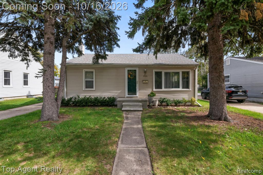 2924 Paxton Street, Ferndale, MI 48220