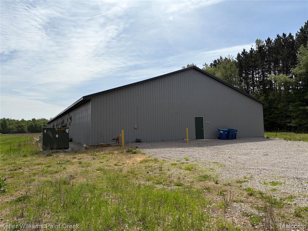 6745 Oak Road, Vassar, MI 48768 — front exterior