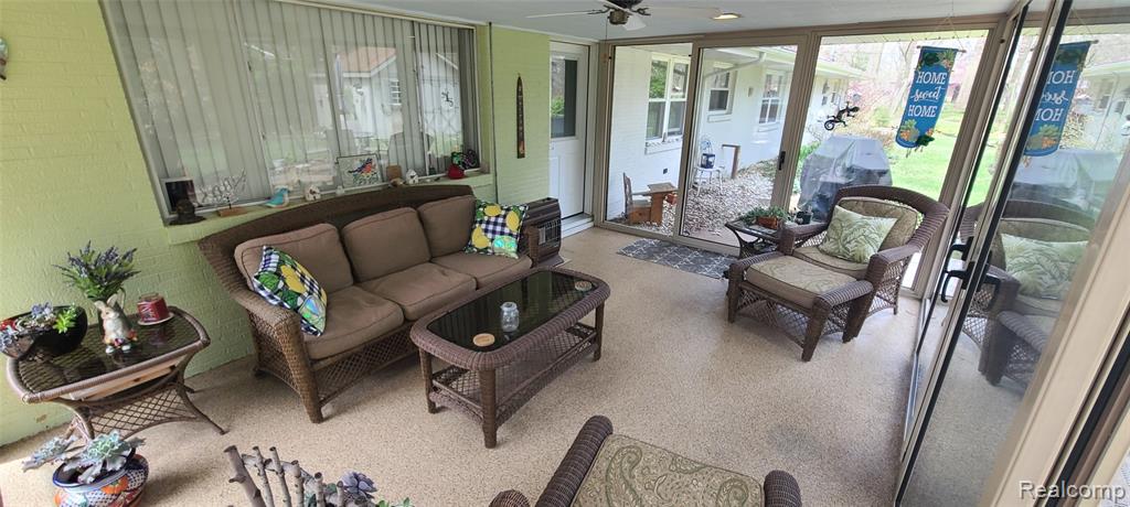 6962 Stockport Drive, Lambertville, MI 48144 — Photo 17