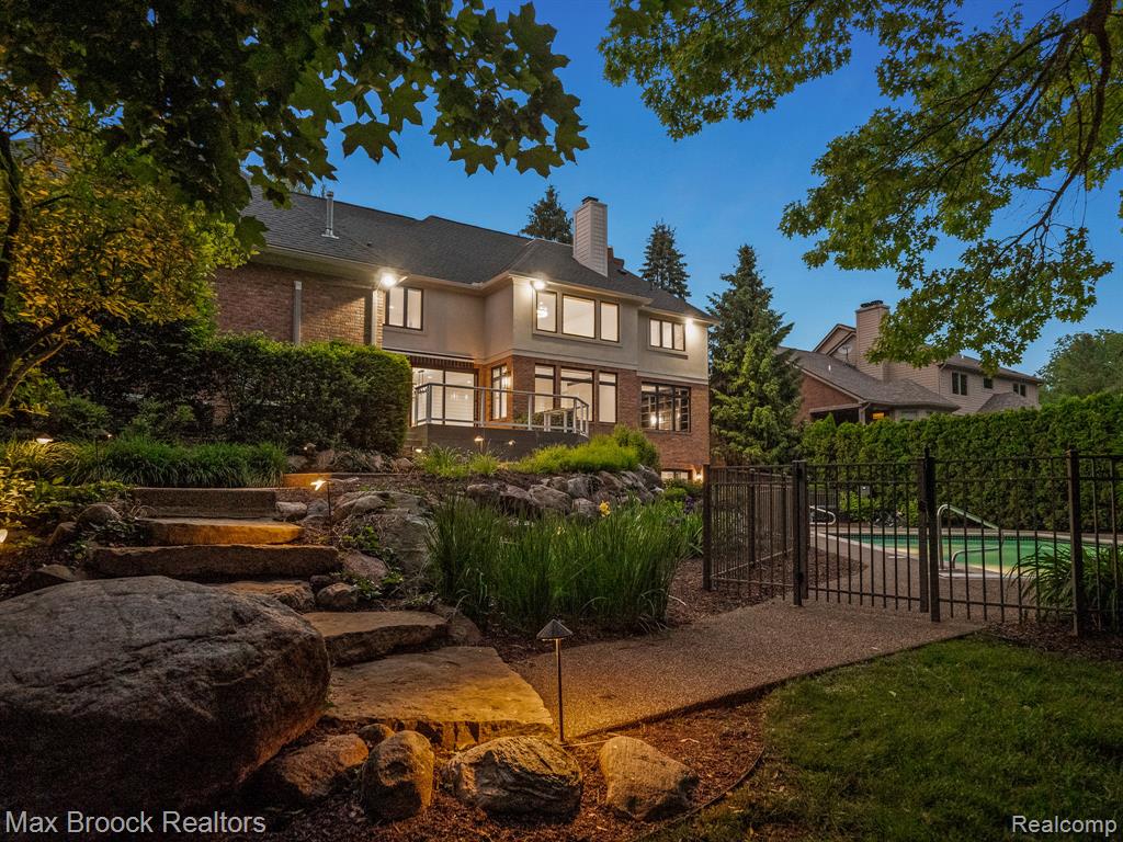 4331 Spruce Hill Lane, Bloomfield Hills, MI 48301 — Photo 71