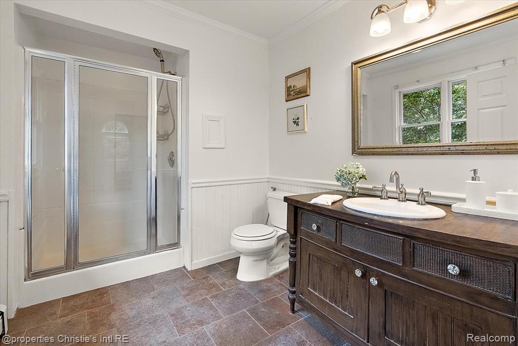 568 Saint Clair Avenue, Grosse Pointe, MI 48230 — Photo 14