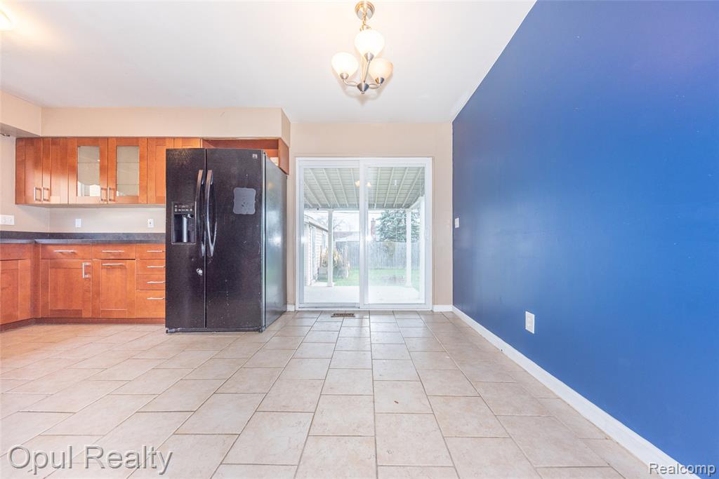 8234 Perrin Avenue, Westland, MI — Photo 8