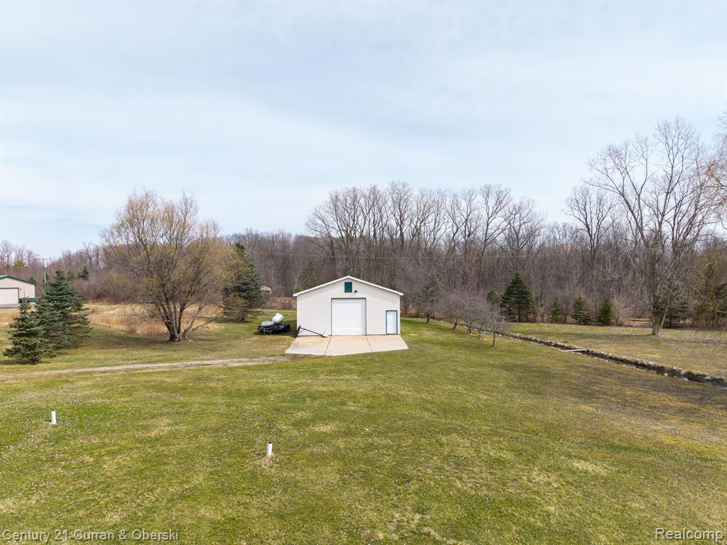 4220 HAPPY HOLLOW Lane, Howell, MI 48855 — Photo 31