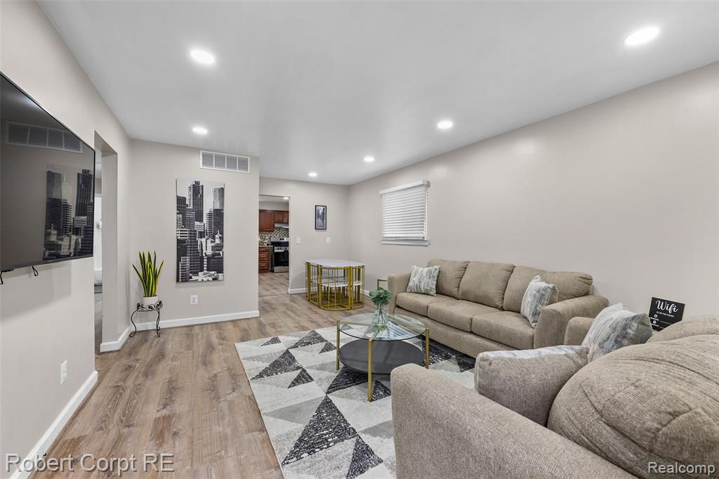 4772 Harding Street, Dearborn Heights, MI 48125 — Photo 12
