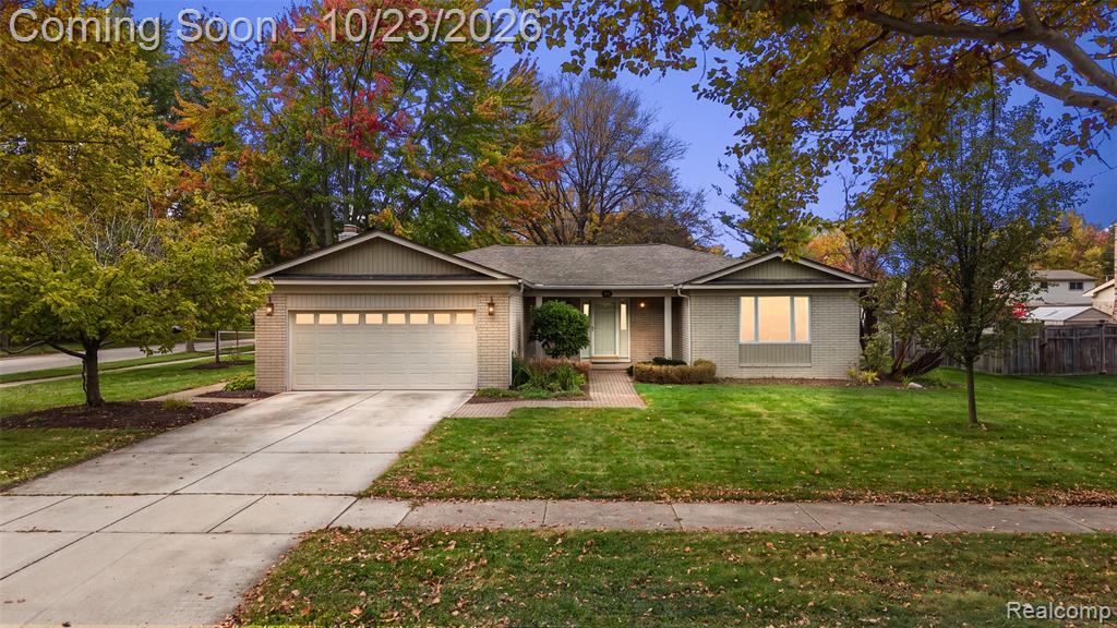 3613 Bellows Drive, Troy, MI 48083