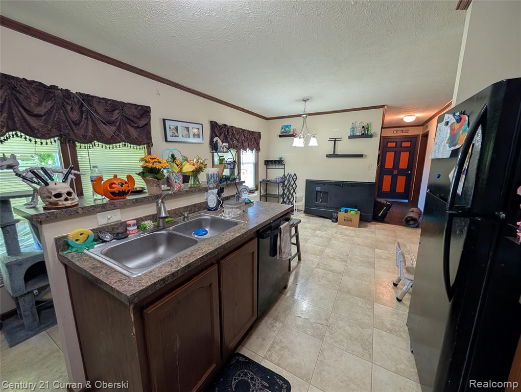 29319 Maple, Flat Rock, MI 48134 — Photo 7