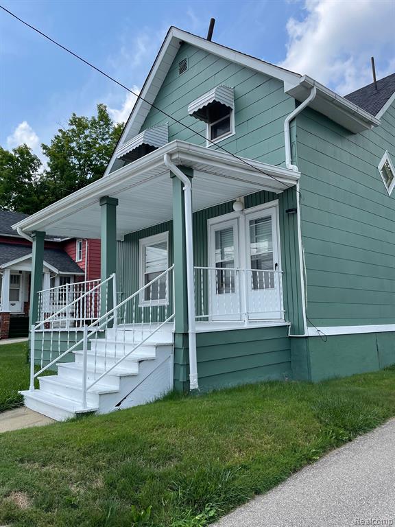 7562 Miller Road, Swartz Creek, MI 48473 — front exterior