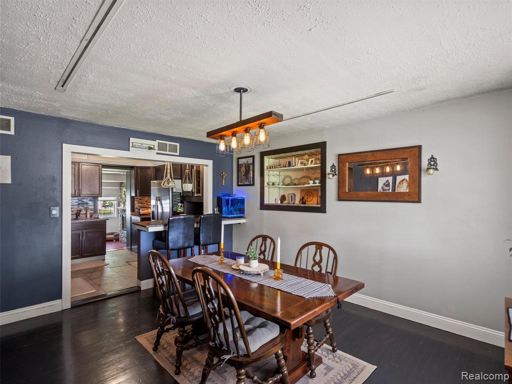 3557 Frankman Avenue, Waterford, MI 48329 — Photo 5