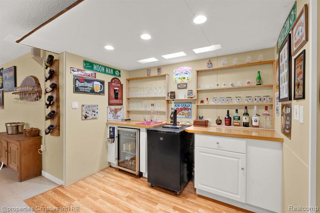 5753 CHERRY CREST Drive, West Bloomfield, MI — Photo 35