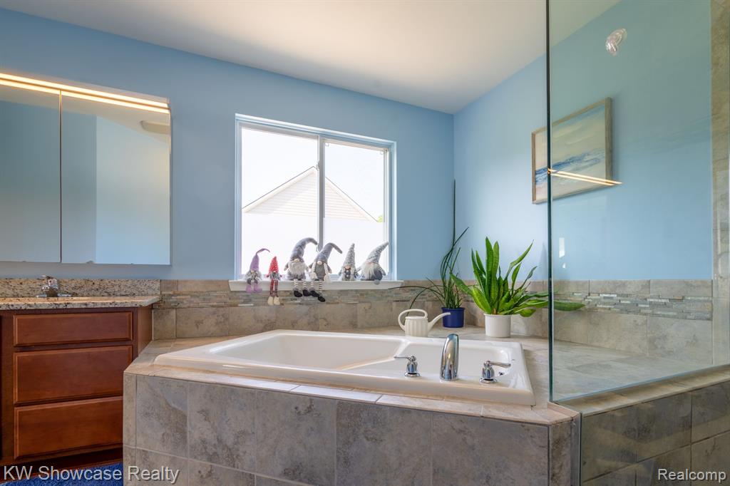 4594 CLIFFORD Road, Brighton, MI 48116 — Photo 23