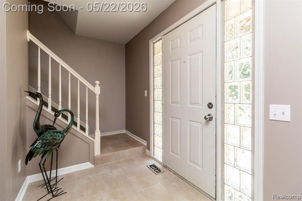 1398 BEAVERBROOK Drive, Holly, MI 48442 — Photo 17