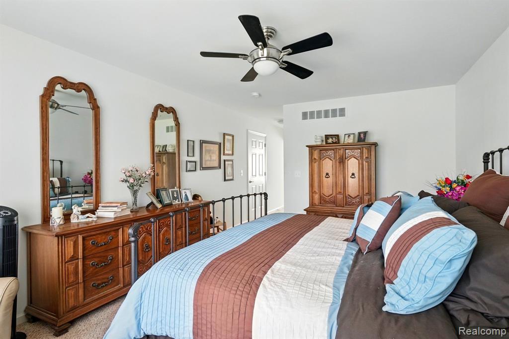 29762 MAGNOLIA Drive, New Hudson, MI 48165 — Photo 13