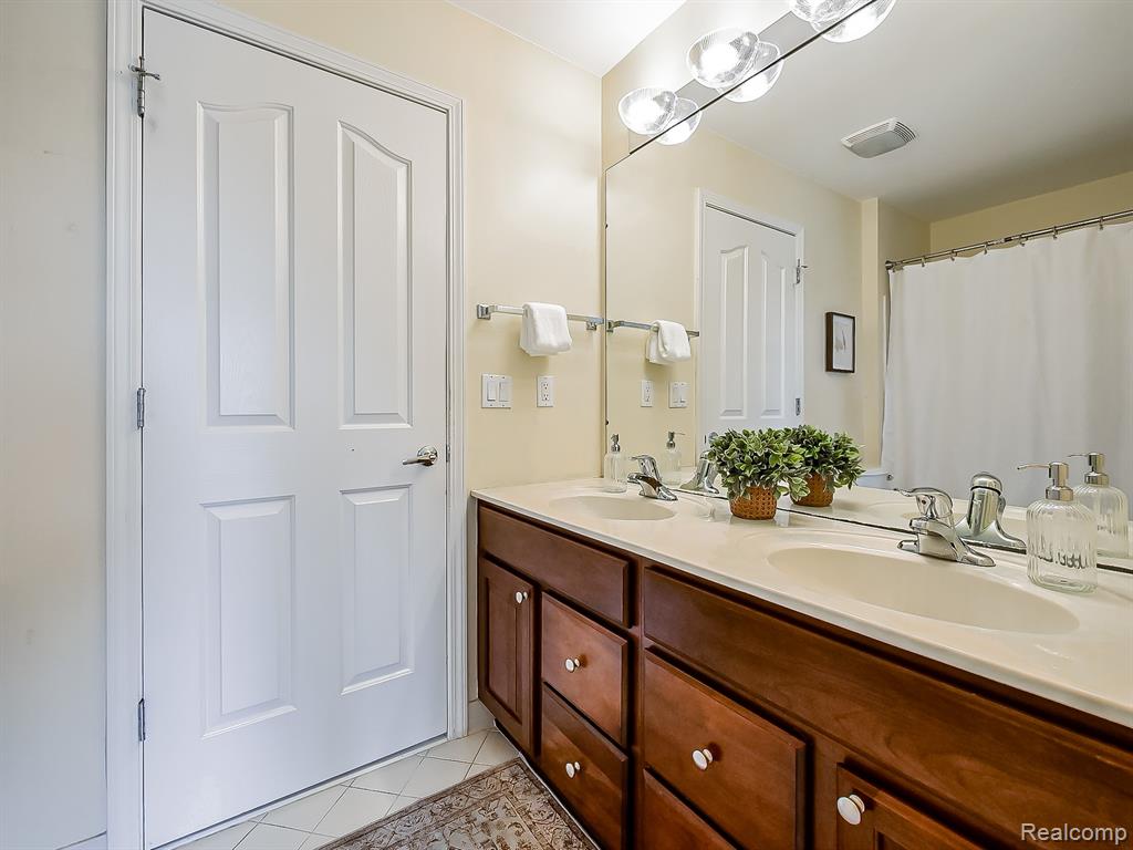 49133 Running Trout Lane, Northville, MI 48168 — Photo 39