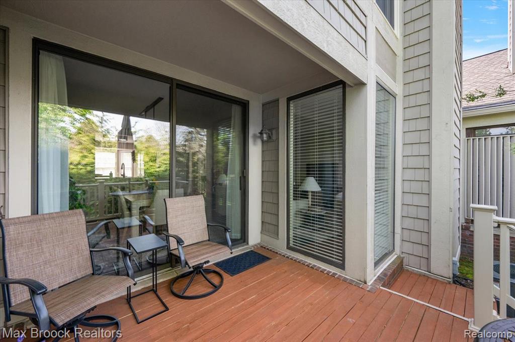 911 Tartan Trail, Bloomfield Hills, MI 48304 — Photo 7