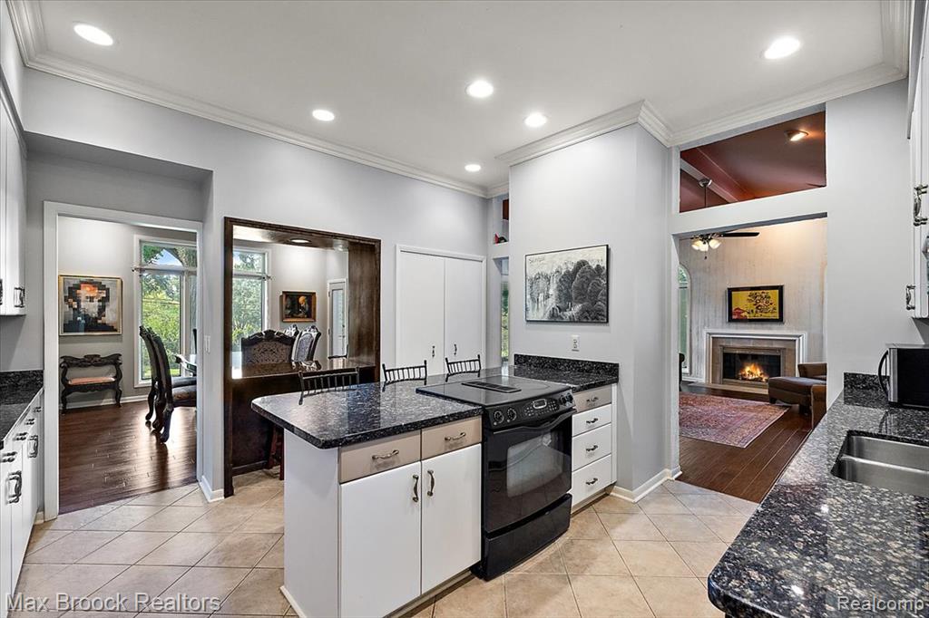 45167 9 Mile Road, Novi, MI 48167 — Photo 15