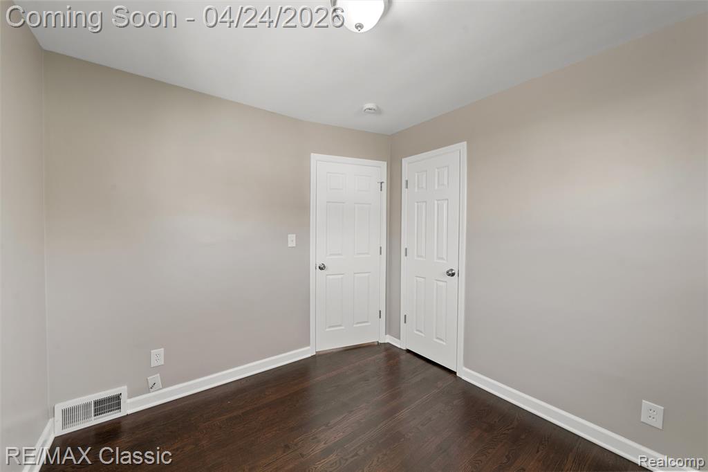 6647 Arcola Street, Garden City, MI — Photo 24