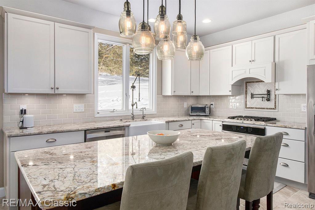 1073 WINDING WAY Court, Milford, MI 48381 — Photo 15