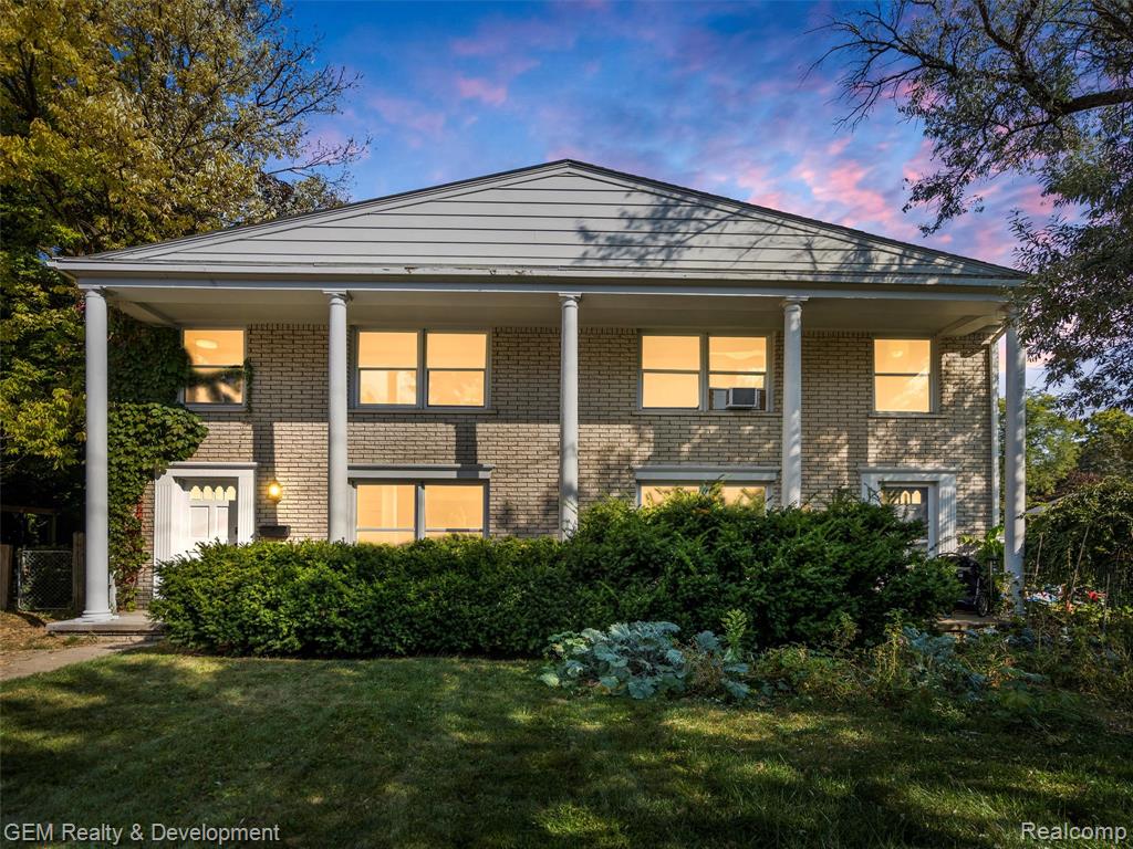 486-490 Fairbrook St, Northville, MI 48167 — front exterior