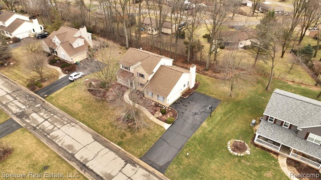6350 Waldon Woods Drive, Clarkston, MI — Photo 13