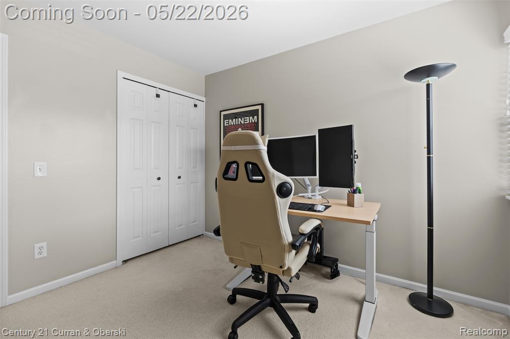 931 S Parkwood Drive, South Lyon, MI 48178 — Photo 28
