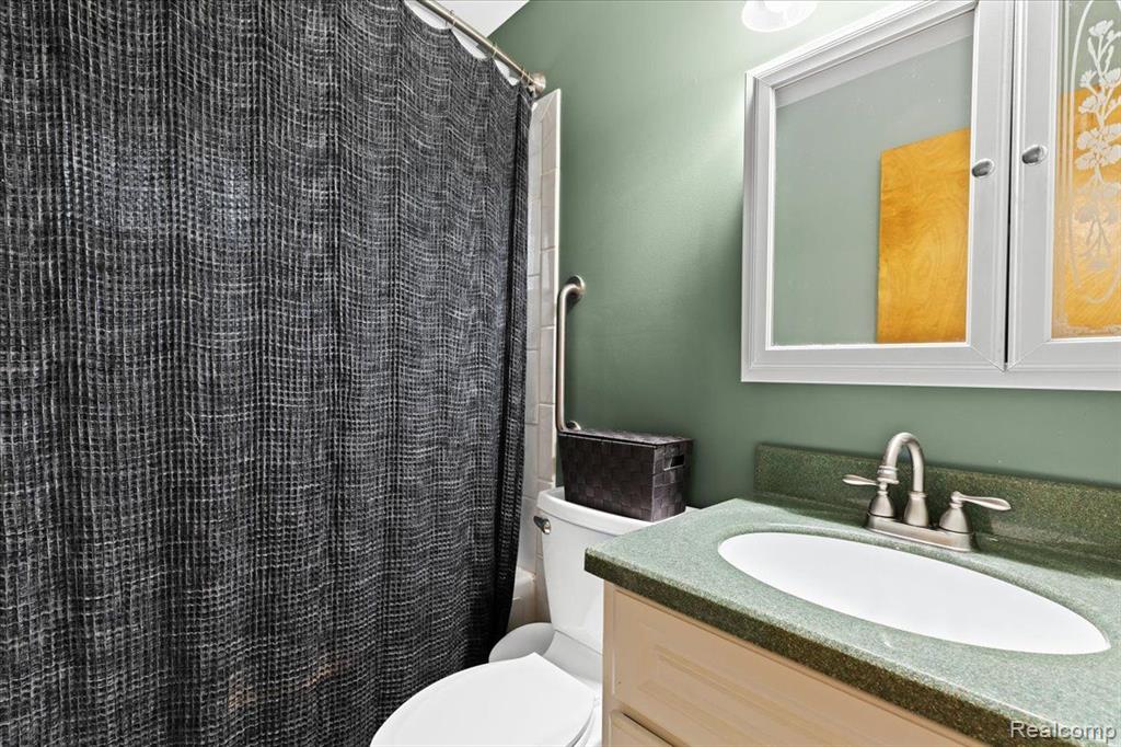 7032 DEERING Street, Garden City, MI — Photo 14