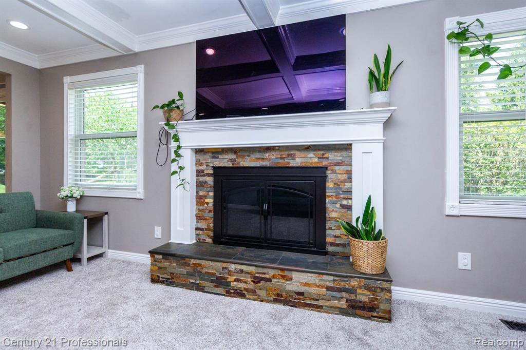 671 Bridgestone Drive, Rochester Hills, MI 48309 — Photo 18