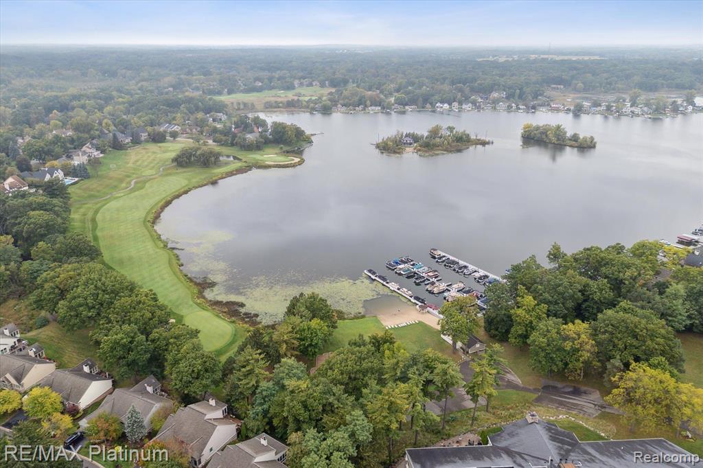 4355 Oak Pointe Drive, Brighton, MI 48116 — Photo 41
