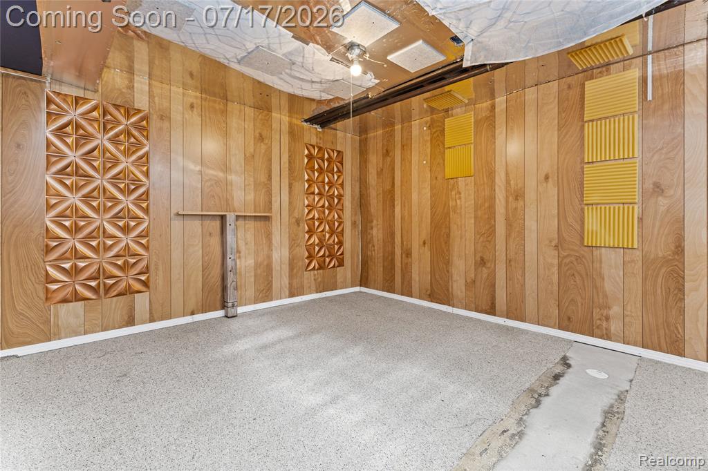 8136 Busko, Warren, MI 48093 — Photo 32