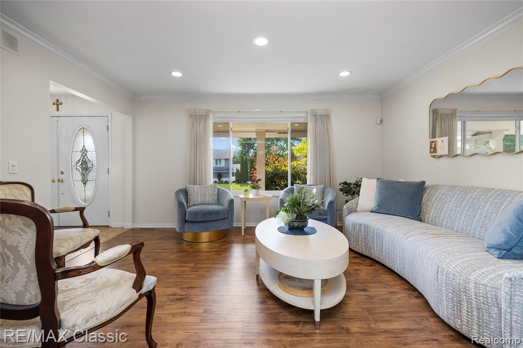 5651 Warrenshire Drive, West Bloomfield, MI — Photo 45