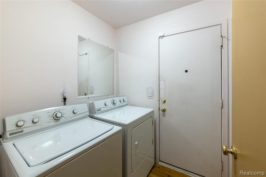 37342 AMHURST Drive, Westland, MI — Photo 10