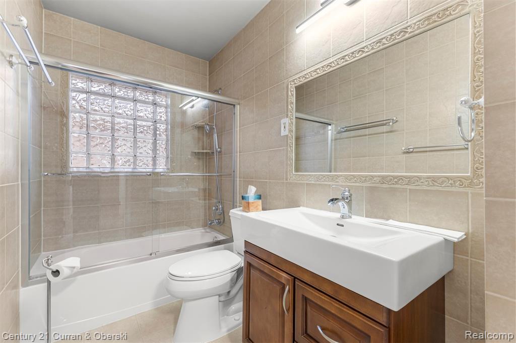 7260 Fenton Street, Dearborn Heights, MI 48127 — Photo 14