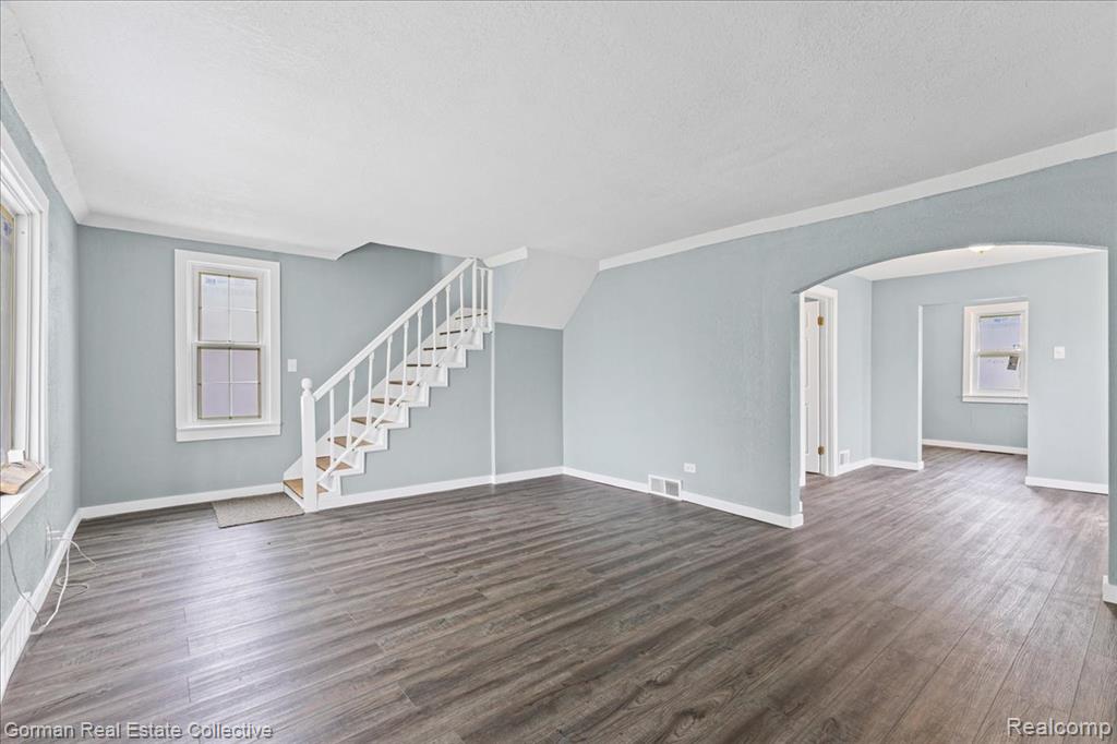 8227 Saint Marys Street, Detroit, MI 48228 — Photo 3