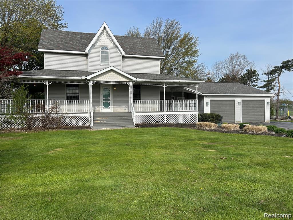 2052 S Dye Road, Flint, MI 48532