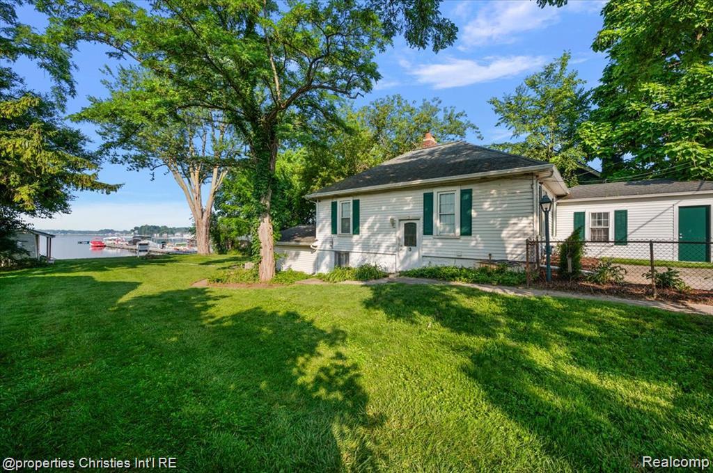 11346 E Shore Drive, Whitmore Lake, MI 48189 — Photo 65