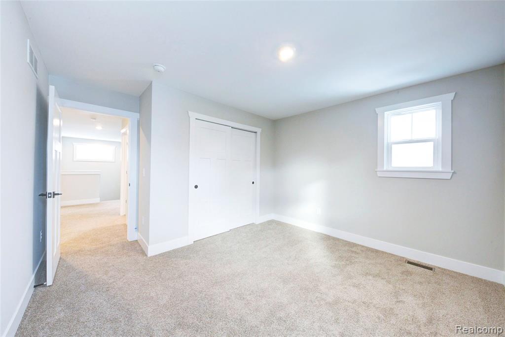 676 ROUND ROCK DR, Howell, MI 48843 — Photo 29