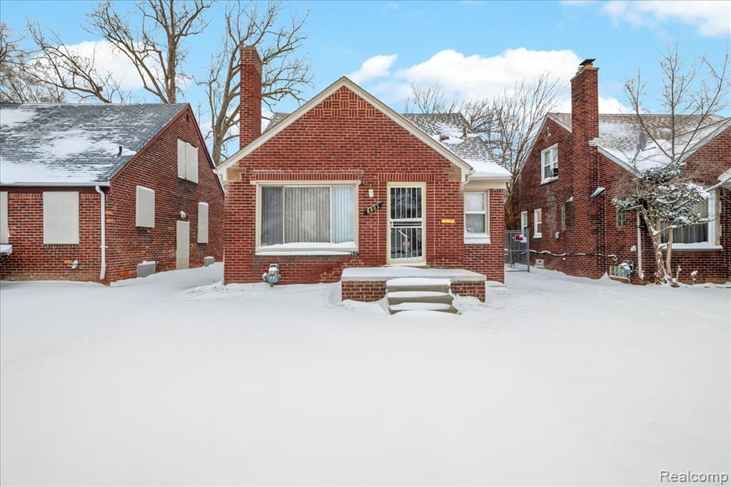 8882 Warwick Street, Detroit, MI 48228 — front exterior