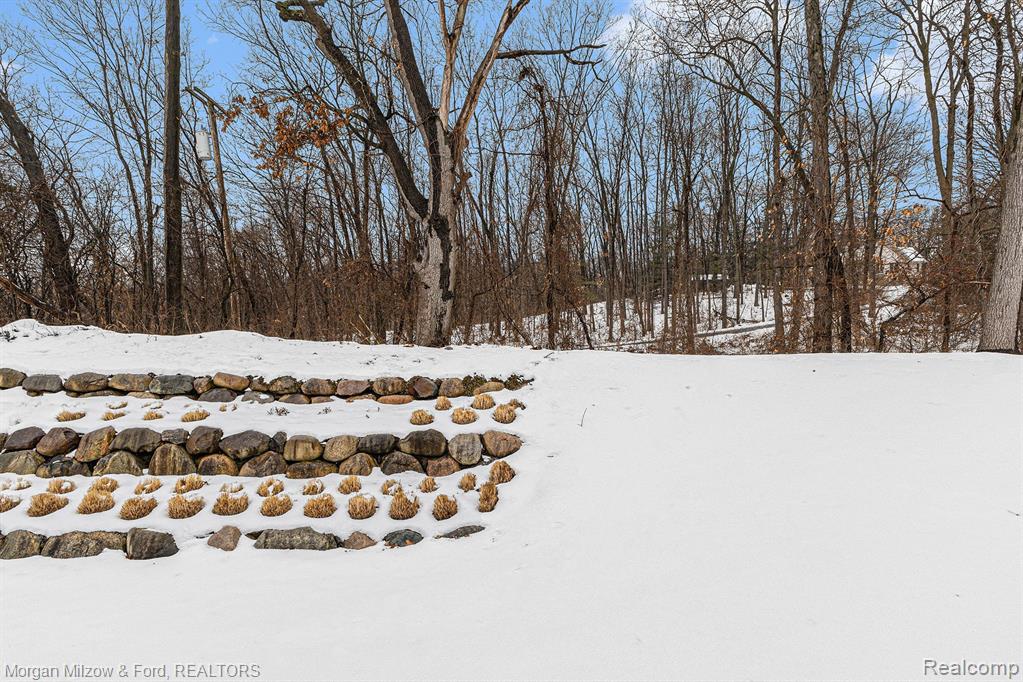 5516 Woodfall Road, Clarkston, MI 48348 — Photo 25