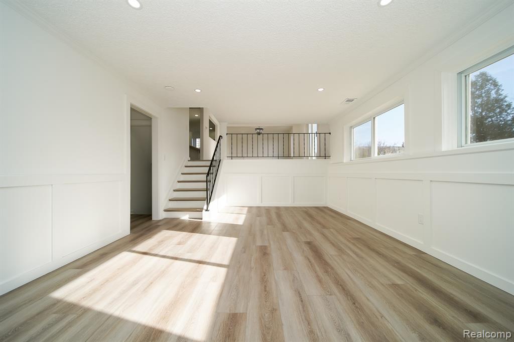4060 Franklin Park Drive, Sterling Heights, MI 48310 — Photo 53
