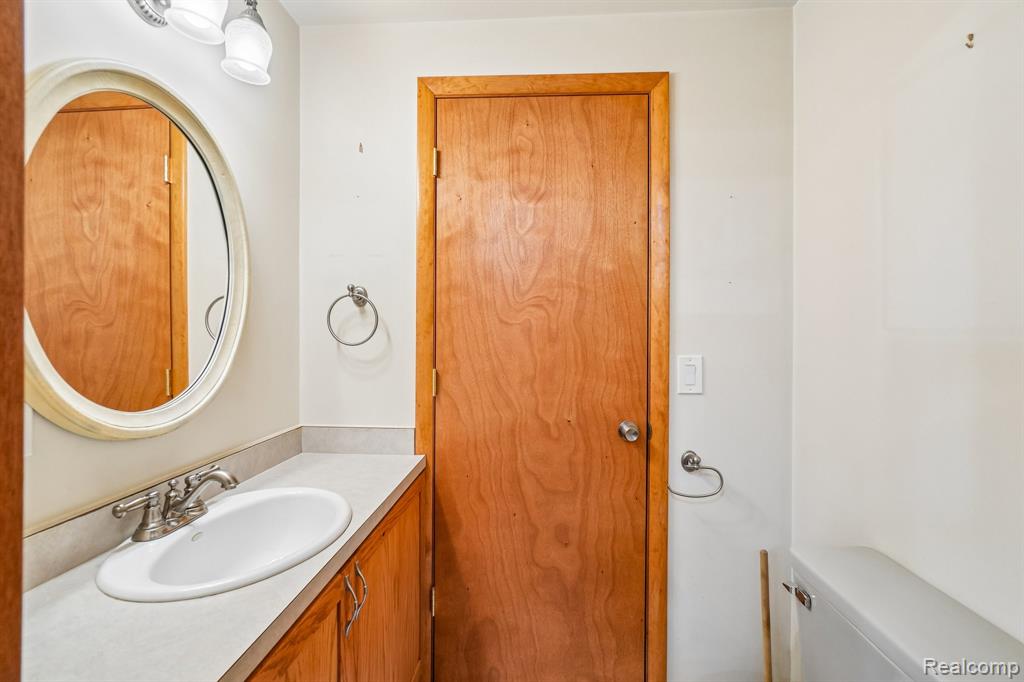1397 Flamingo Street, Wixom, MI 48393 — Photo 35