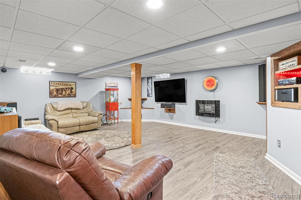 780 Saint Johns Boulevard, Lincoln Park, MI 48146 — Photo 29