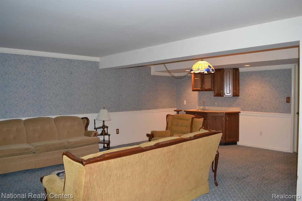1052 PINEWOOD Court, Brighton, MI 48116 — Photo 22