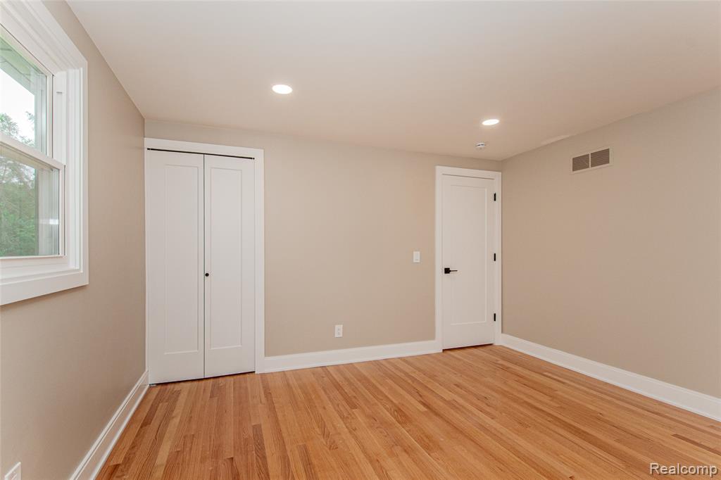 21993 Riverview Drive, Beverly Hills, MI 48025 — Photo 56