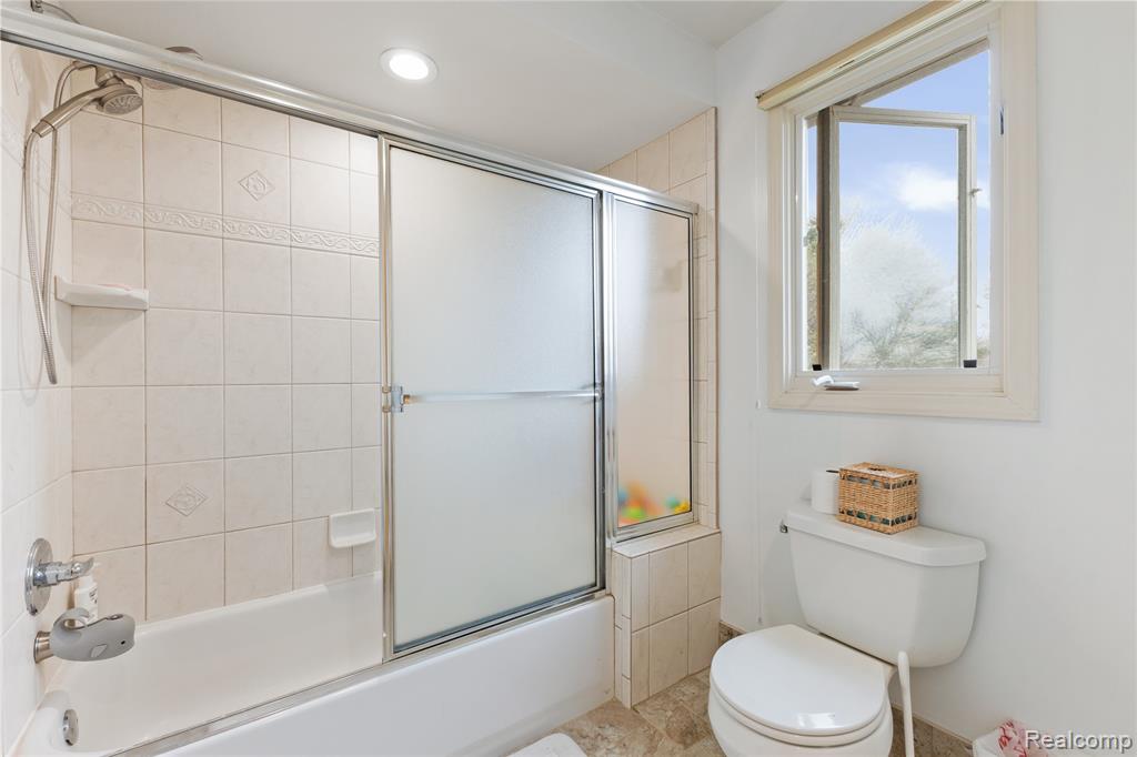 21675 Medallion Court, Macomb, MI 48044 — Photo 40